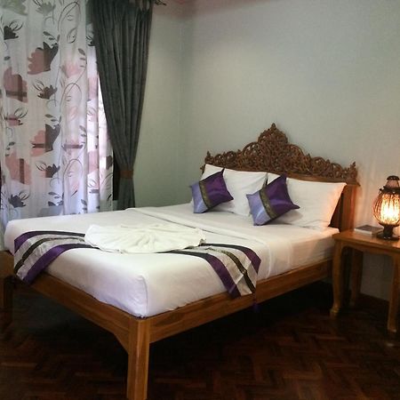 Chok-Wasana Guest House Mae Sariang Zimmer foto