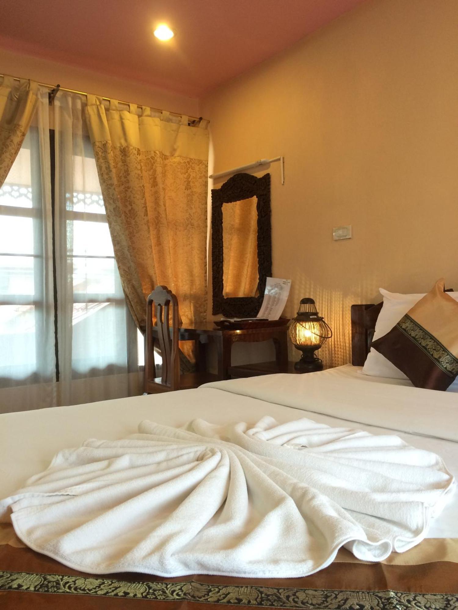 Chok-Wasana Guest House Mae Sariang Zimmer foto