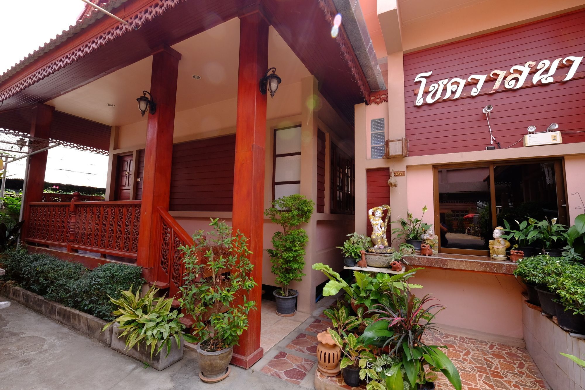 Chok-Wasana Guest House Mae Sariang Exterior foto